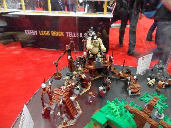 New York Comic Con 2012 : LEGO The Hobbit 79010 The Goblin King Battle